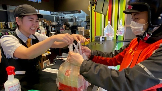 マクドナルド国立店 アルバイト募集情報1