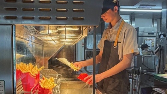 マクドナルド小田急新百合ヶ丘店 アルバイト募集情報1