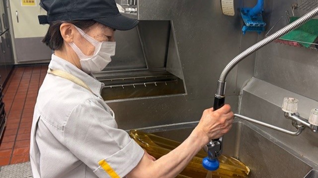 マクドナルド小田急新百合ヶ丘店 アルバイト募集情報1