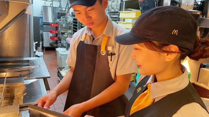 マクドナルド八尾アリオ店 アルバイト募集情報1