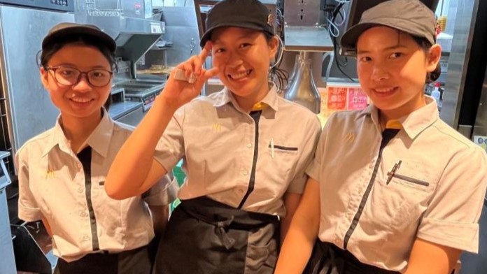 マクドナルドＪＲ大阪駅桜橋口店 アルバイト募集情報1