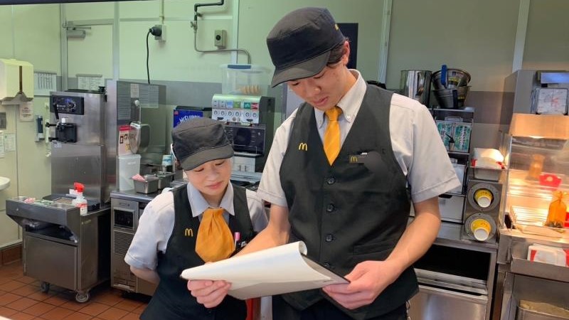 マクドナルド学園前イズミヤ店 アルバイト募集情報1