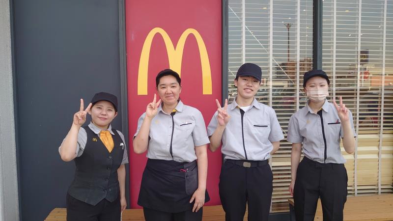 マクドナルドフジグラン神辺店 アルバイト募集情報1