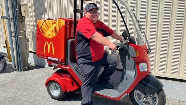 マクドナルド国場十字路店 アルバイト募集情報2